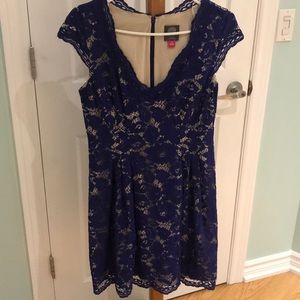 NWOT Vince Camuto lace royal blue cocktail dress